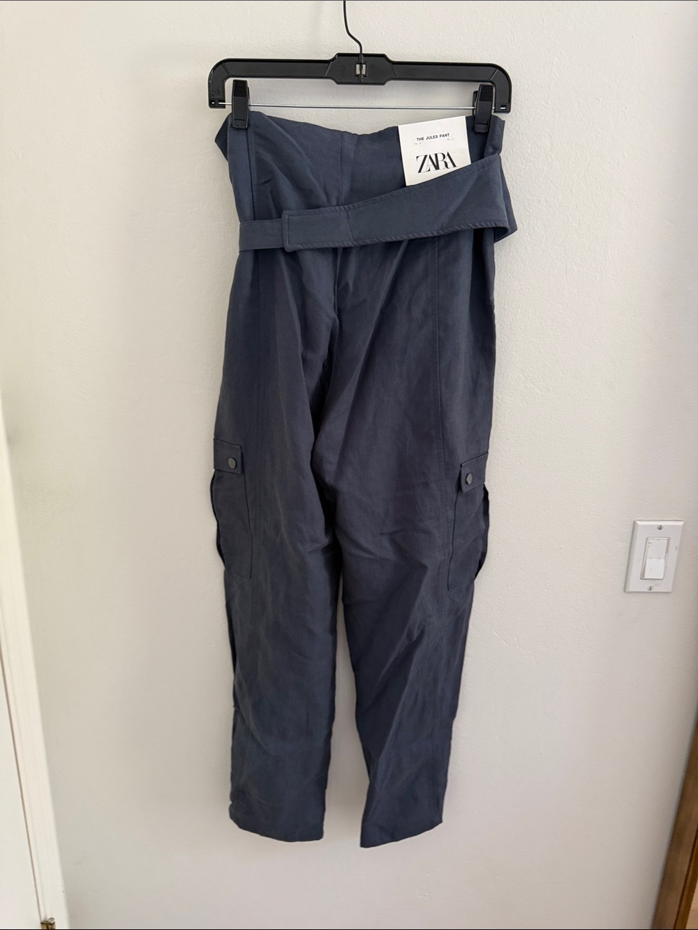 Zara Navy High-Waist Paperbag Cargo Joggers with Belt - Picture 3 of 4